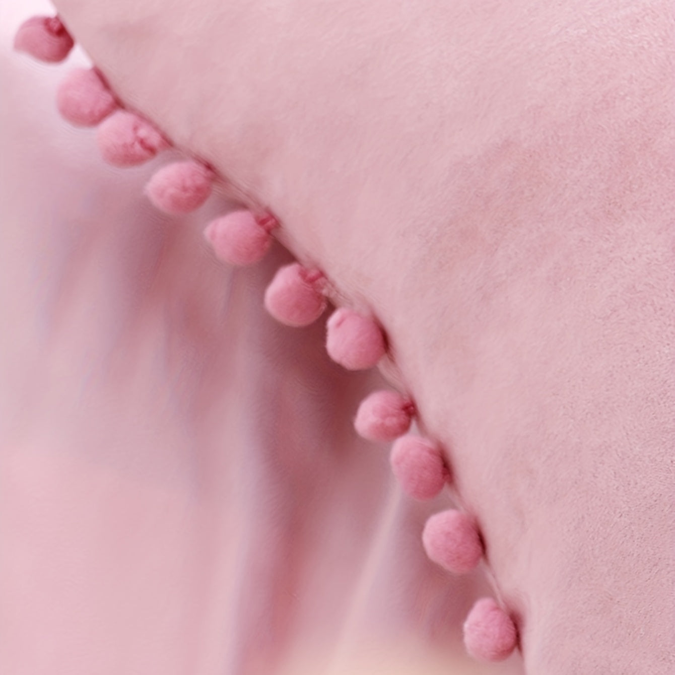 Funda de Cojín Suave con Lazo y Pom Pom de Poliéster