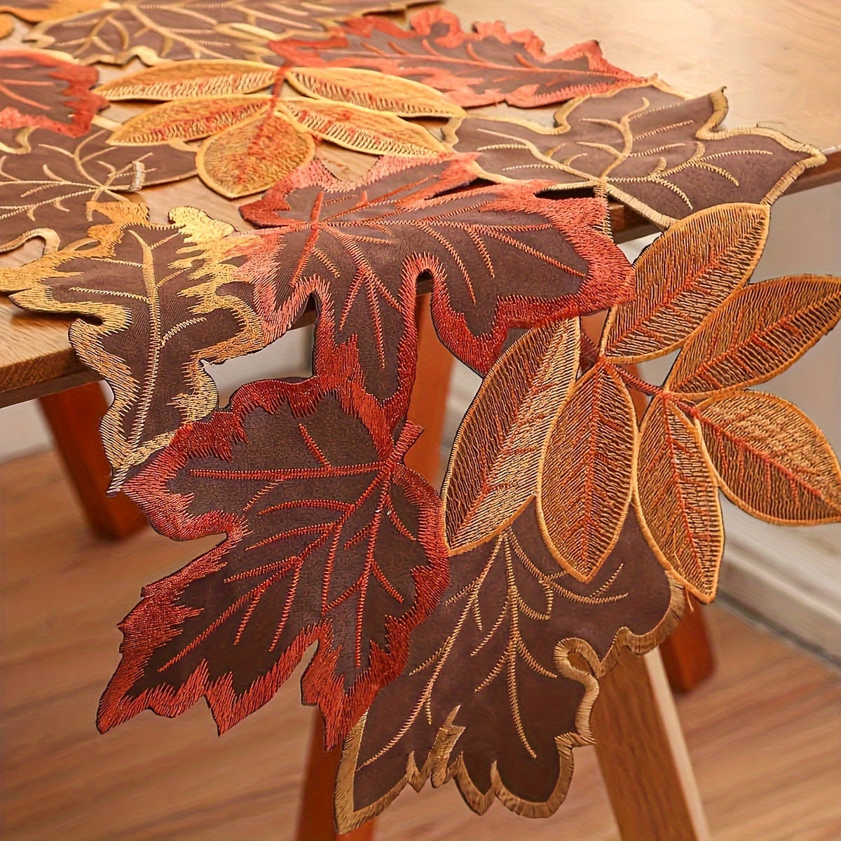 Camino de Mesa Hojas de Arce de Otoño - Poliéster, Ideal para Decoración Otoñal