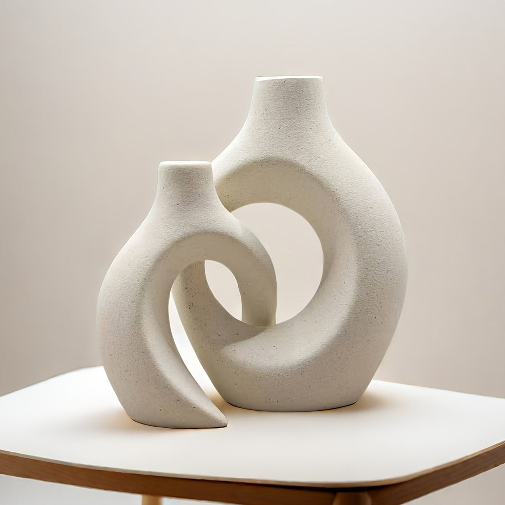 Jarrón Cerámico Rústico con Diseño Abstracto, Blanco y Gris