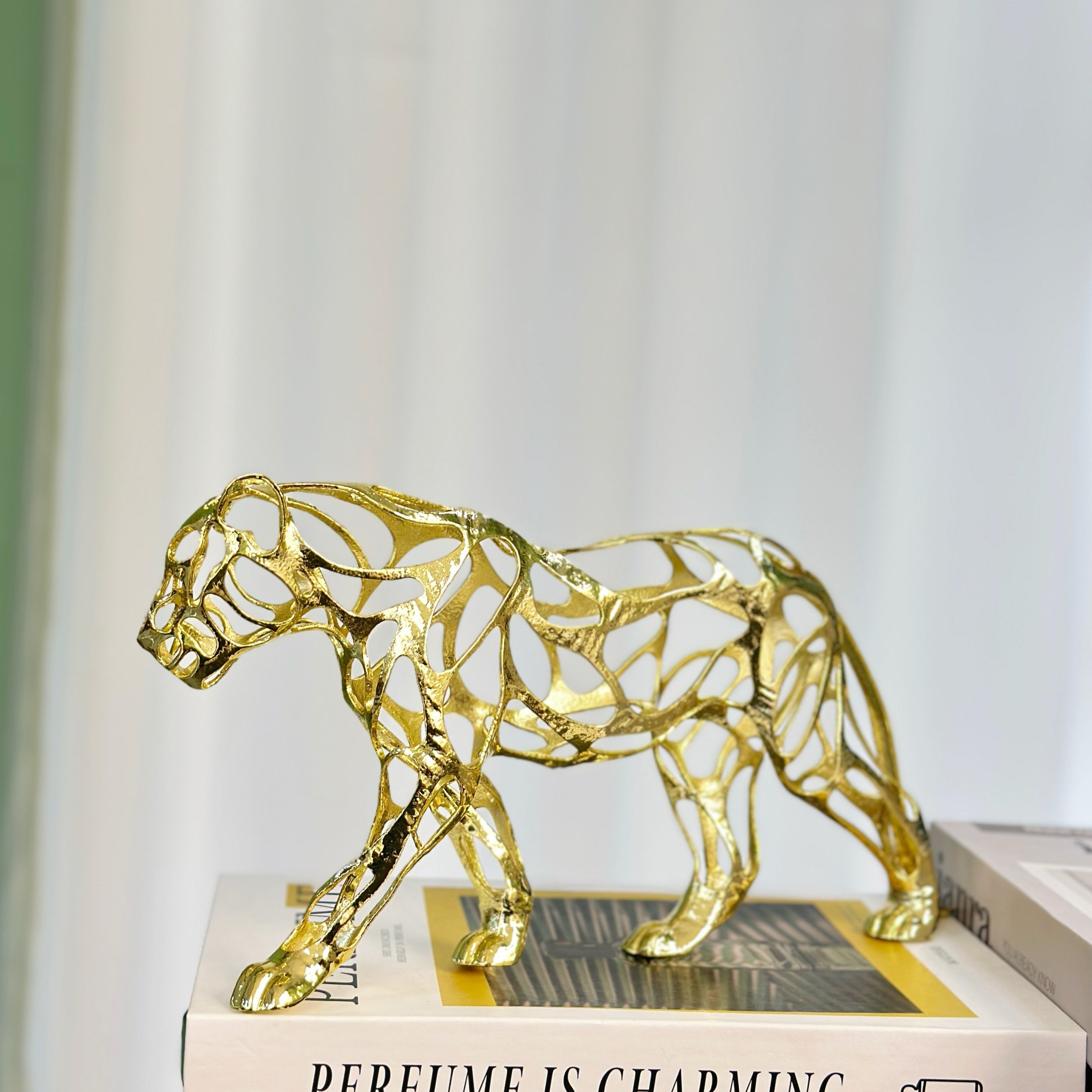 Escultura Animal de Metal - Decoración Versátil para el Hogar