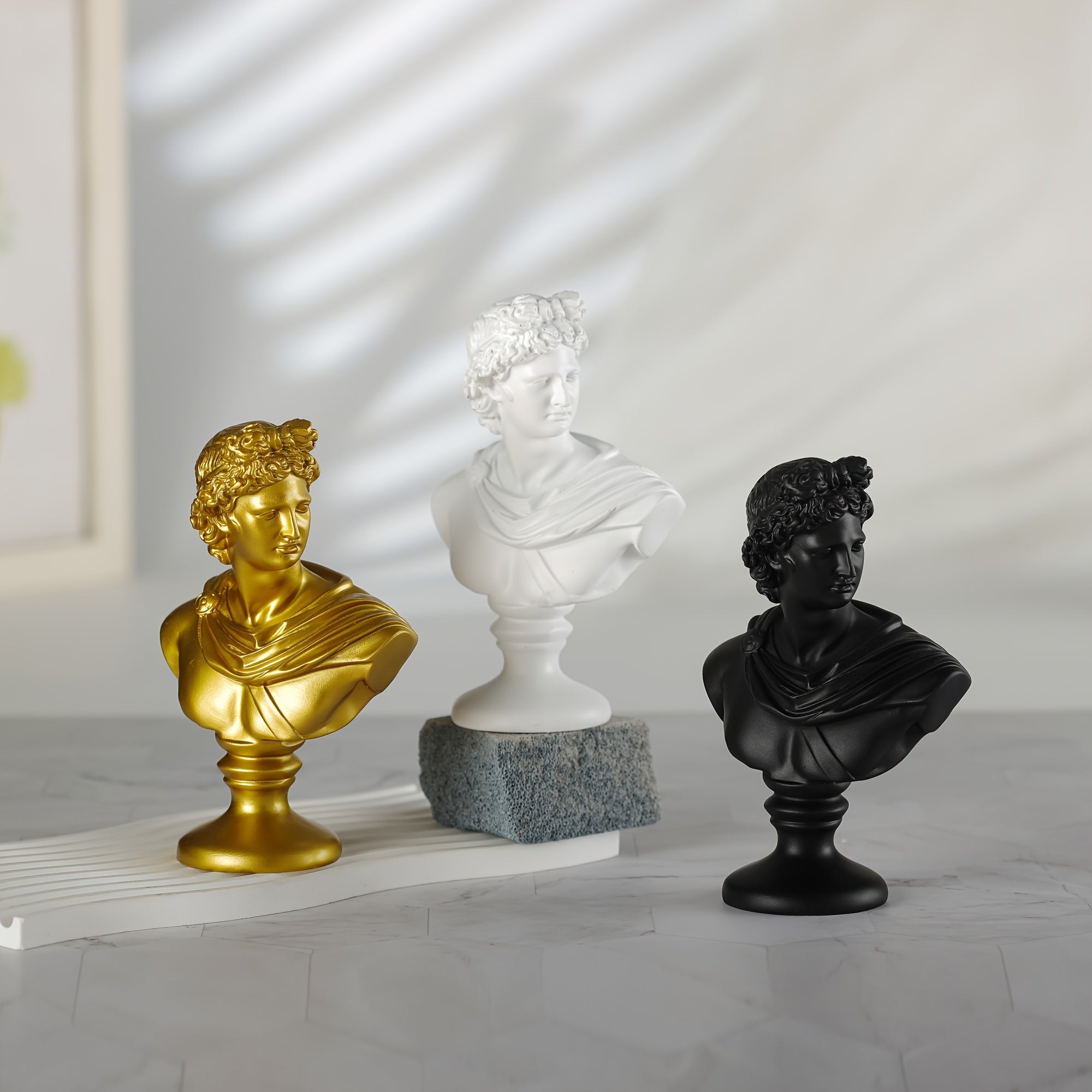 Busto de Apolo en Resina: Elegancia para tu Hogar
