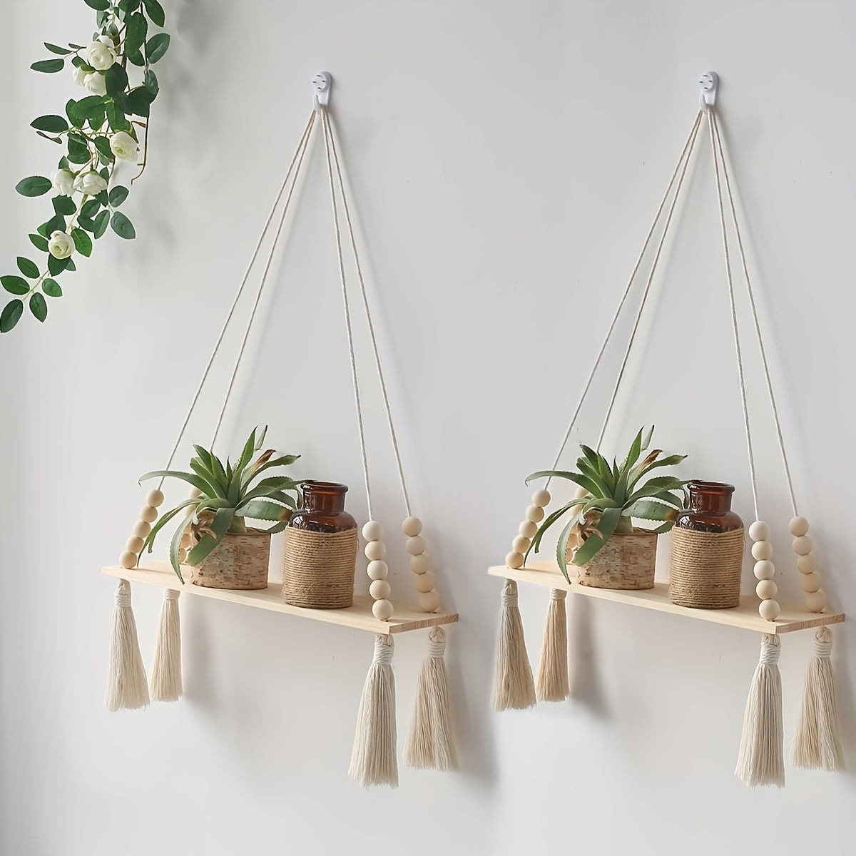 Estantería Colgante Boho de Madera con Macramé y Flecos