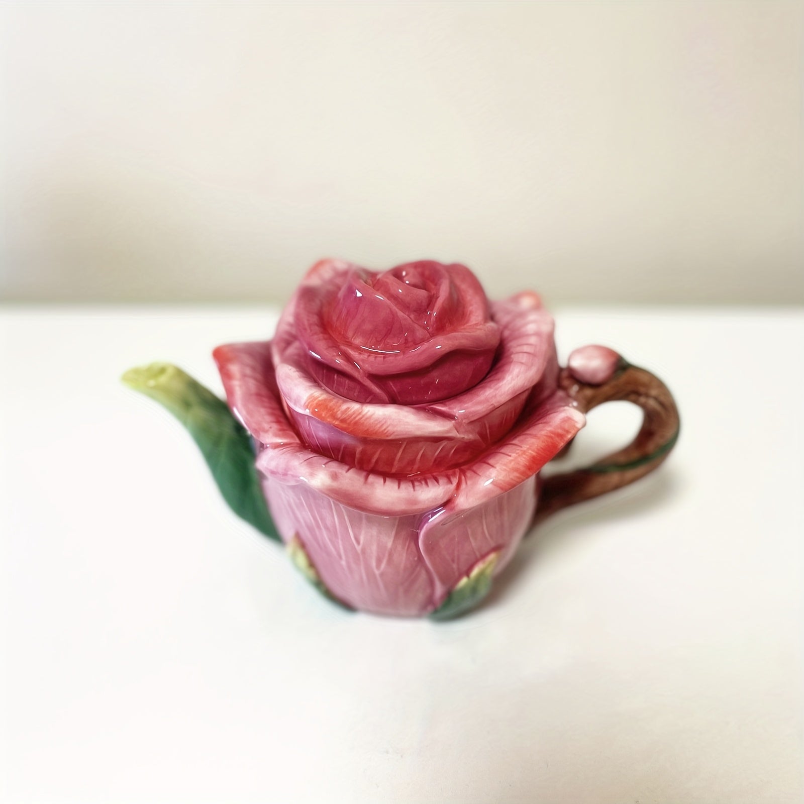 Set de Té y Taza Pintados a Mano con Diseño de Rosas