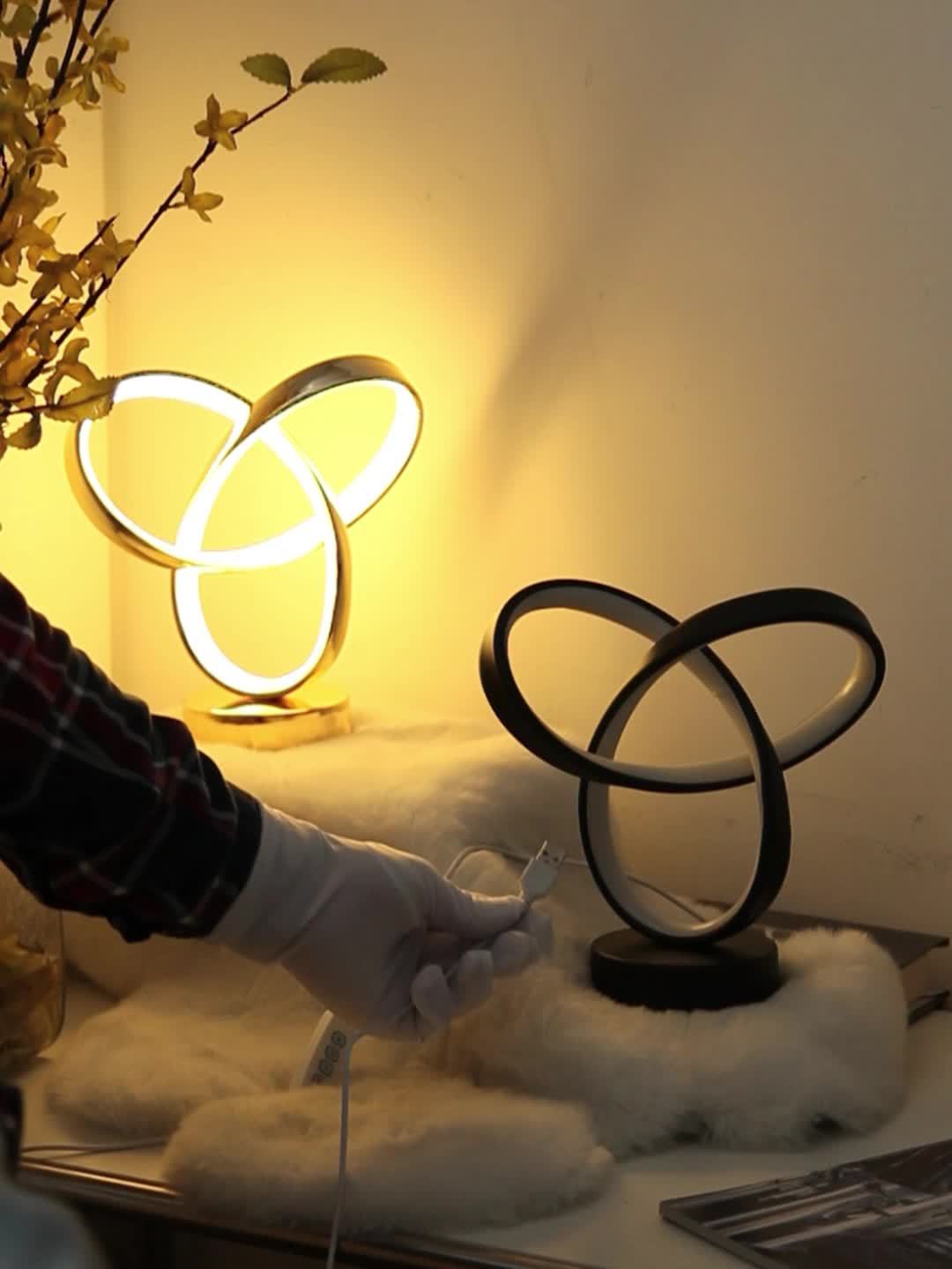 Lámpara de Escritorio Atmosférica con Luz Ajustable y Base Antideslizante