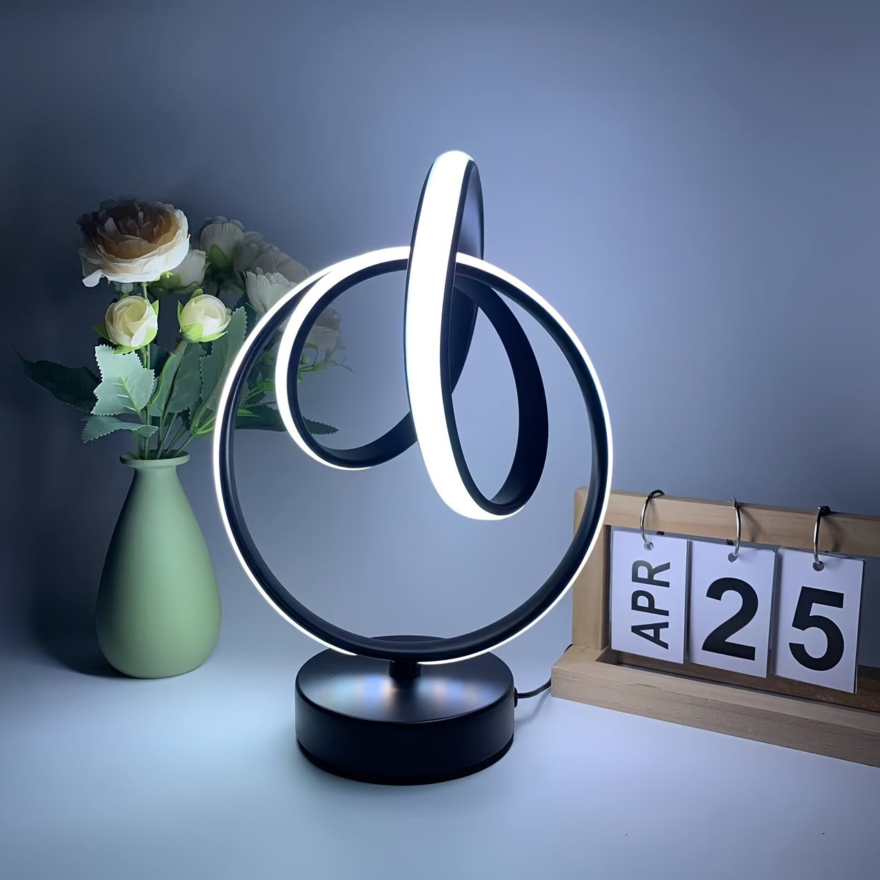 Lámpara de Escritorio LED USB Regulable Diseño Creativo