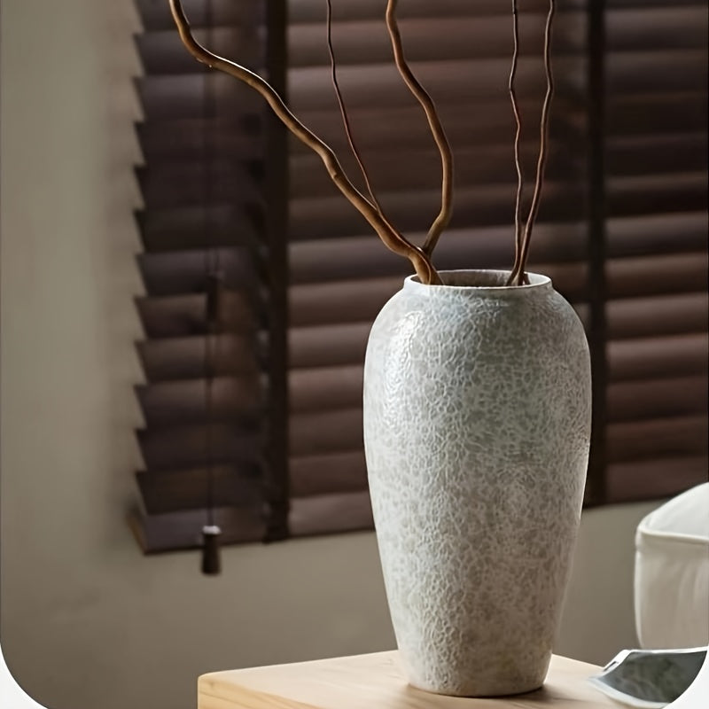 Jarrón de Cerámica Blanco con Diseño Texturizado para Decoración