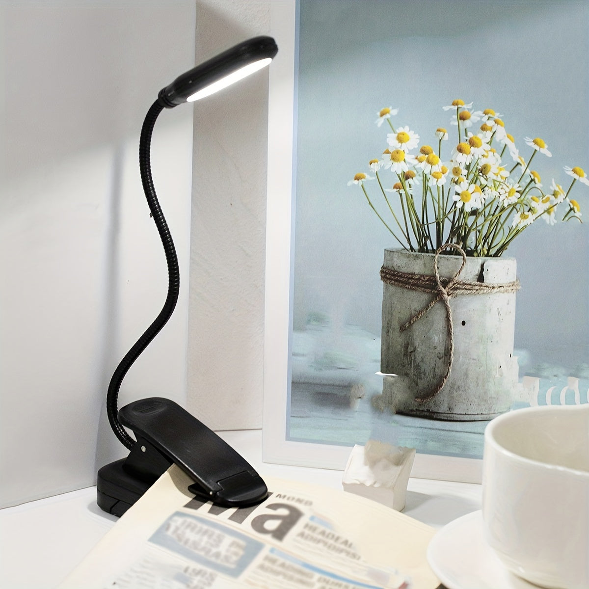Lámpara de Escritorio LED con Brazo Ajustable y Clip