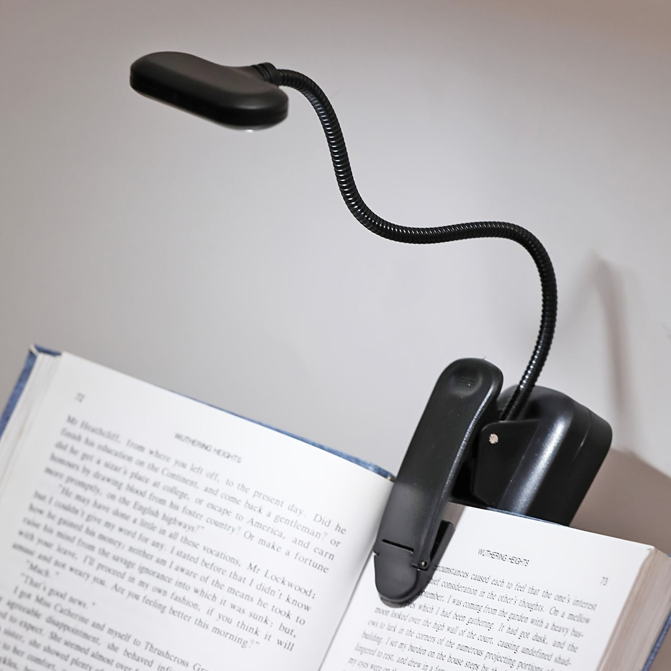 Lámpara de Escritorio LED con Brazo Ajustable y Clip
