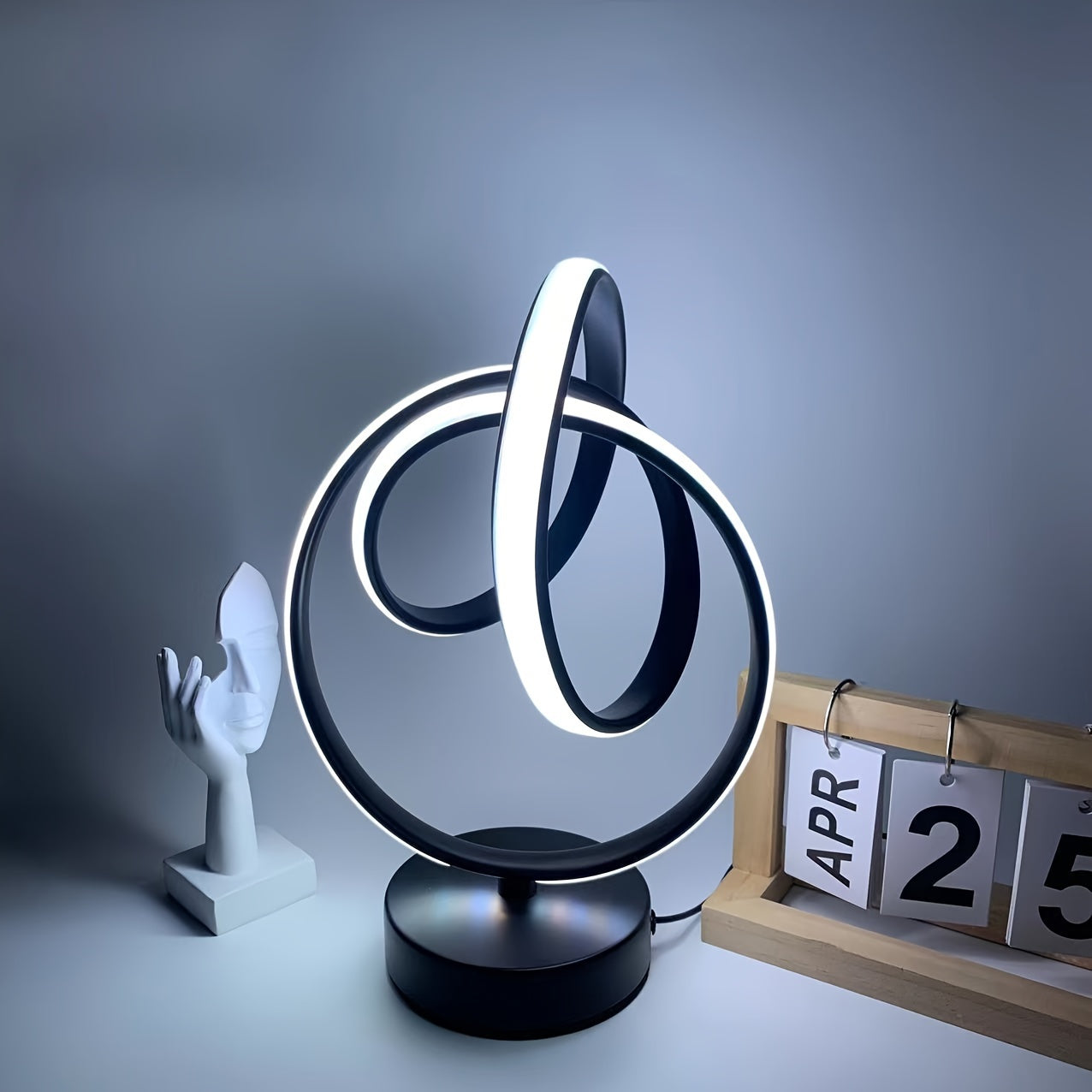 Lámpara de Escritorio LED USB Regulable Diseño Creativo