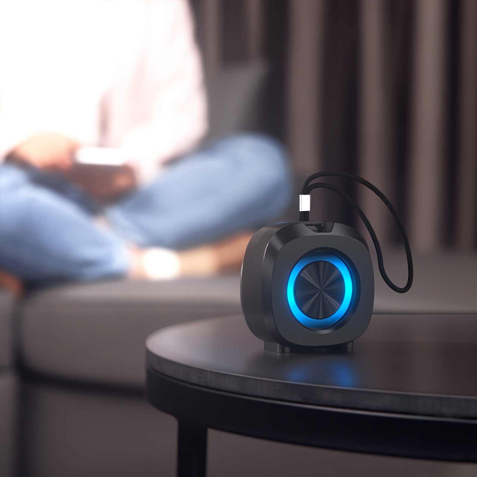 Altavoz Inalámbrico Portátil con Luz RGB, Recargable por USB-C