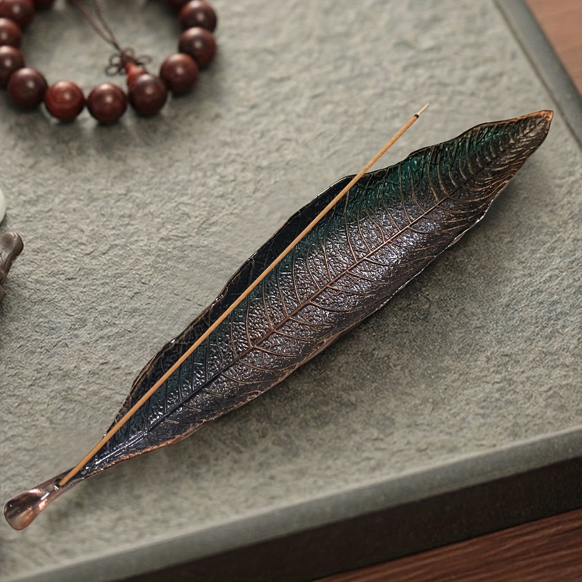 Porta Incienso de Metal en Forma de Hoja - Decoración Japonesa