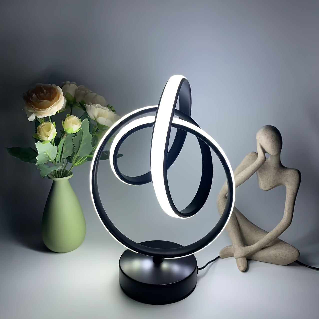 Lámpara de Escritorio LED USB Regulable Diseño Creativo