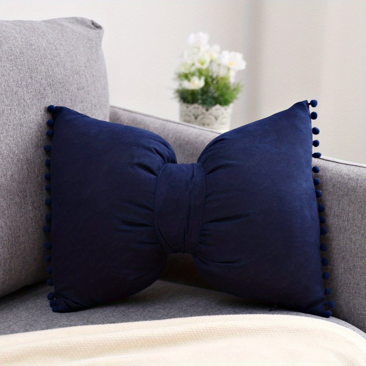 Funda de Cojín Suave con Lazo y Pom Pom de Poliéster