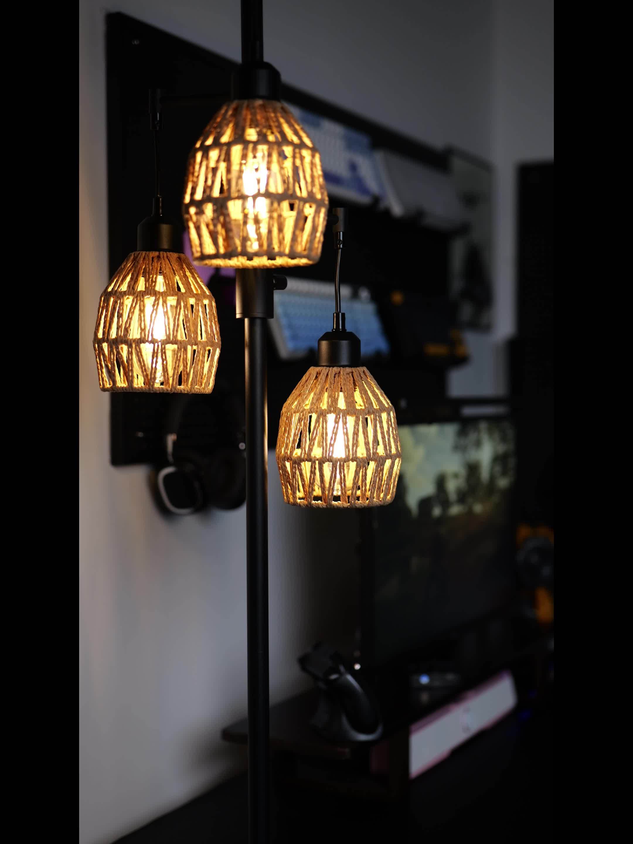 Lámpara de Pie Boho Rattan con Regulador de Intensidad