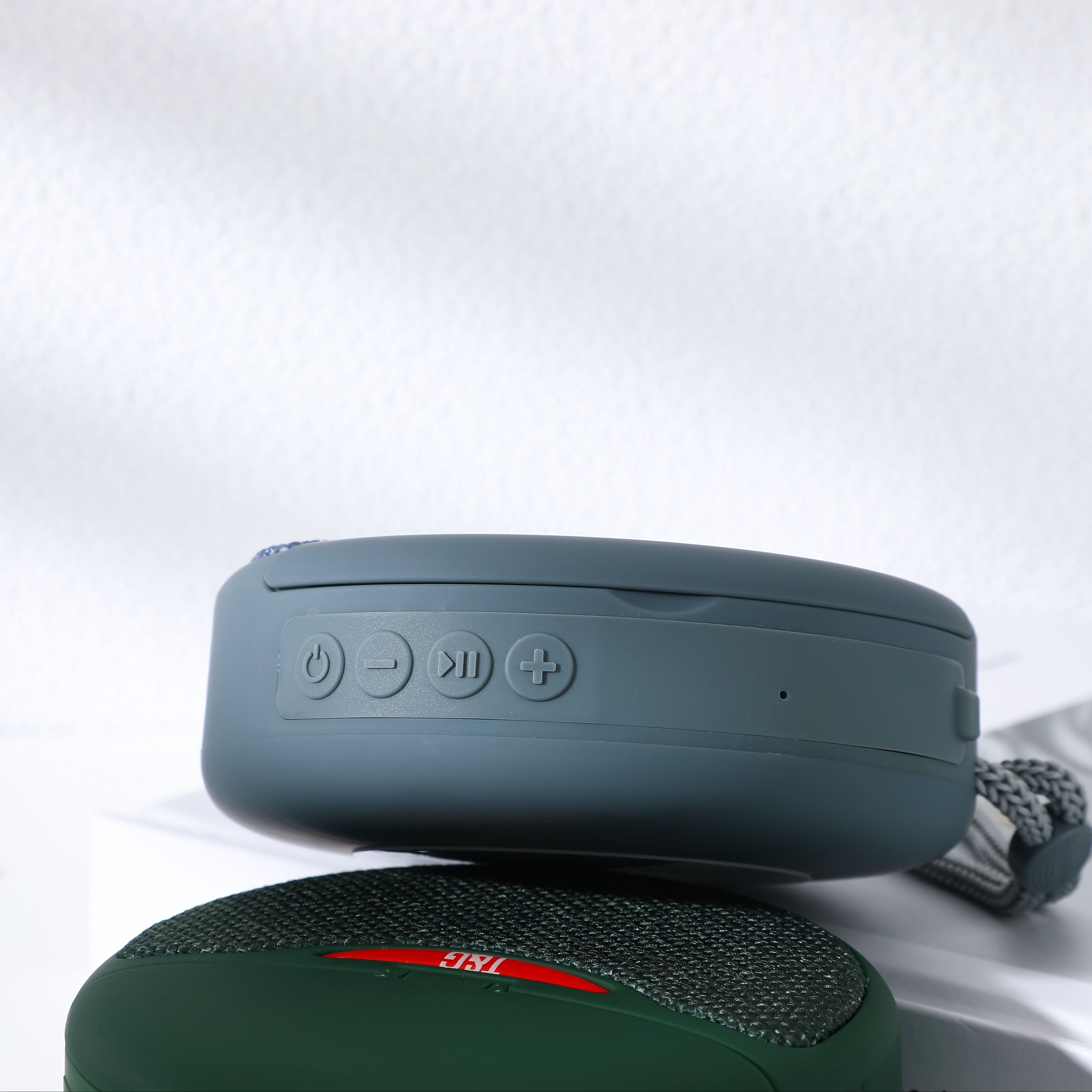 Auriculares Inalámbricos TG808 con Soporte y Radio FM