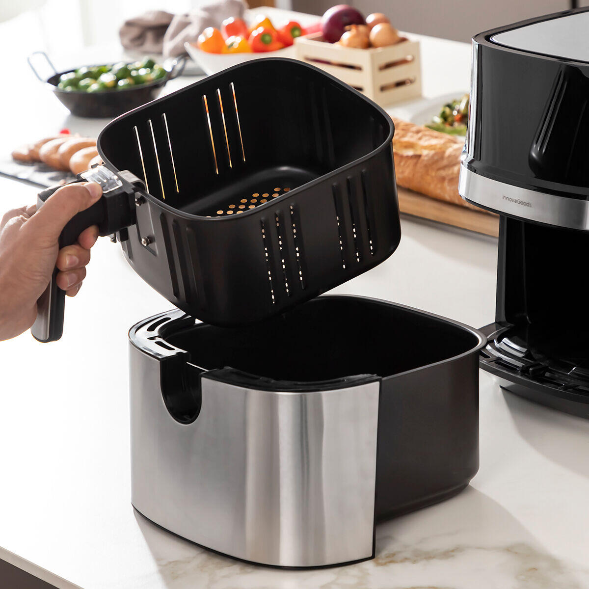 5.5L air fryer with 8 programs and 360º technology 