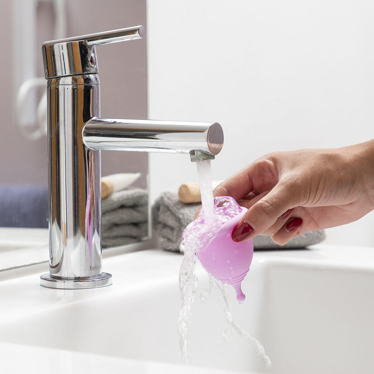 Copa menstrual de silicona médica con esterilizador