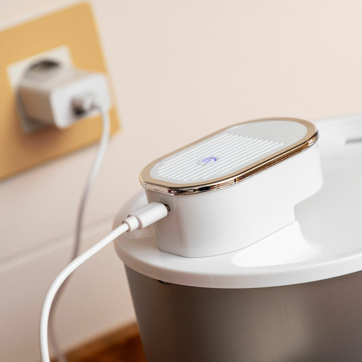 Fuente para gatos recargable con sensor 3 L