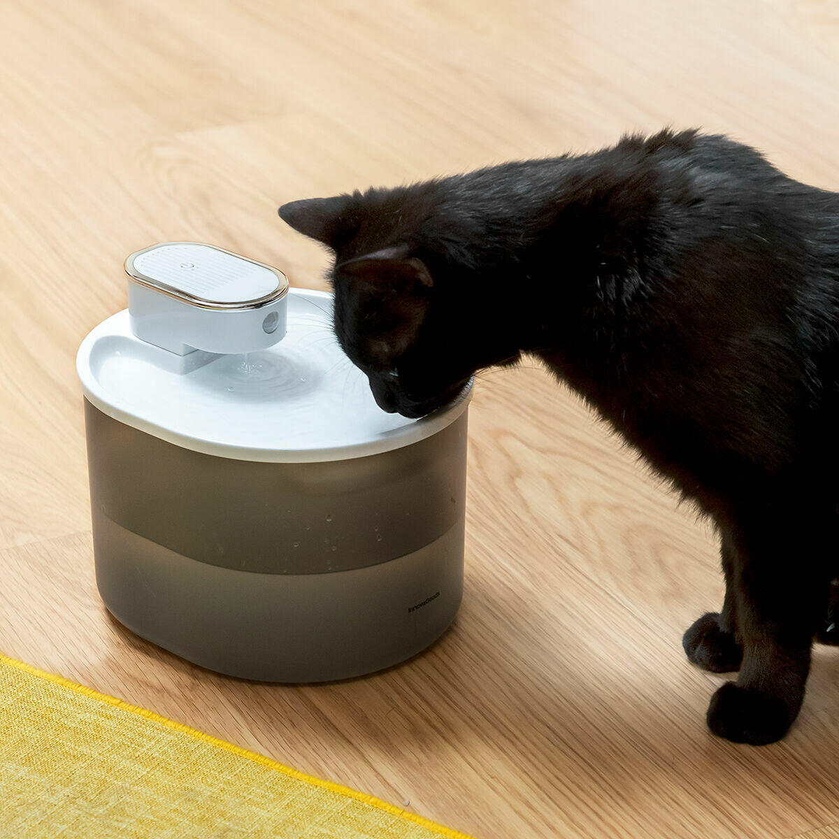 Fuente para gatos recargable con sensor 3 L